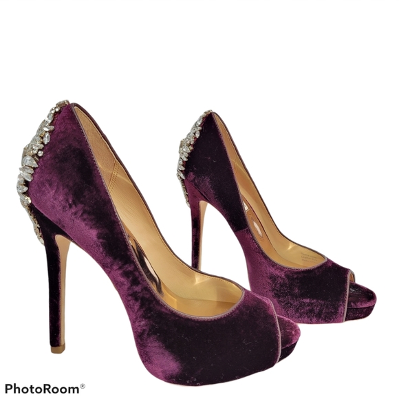 Badgley Mischka  Wine Velvet Sz 6 - Picture 2 of 12